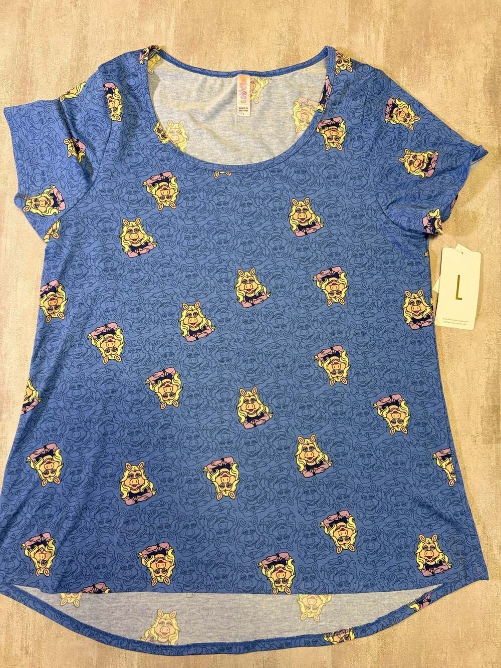 LuLaRoe Miss Piggy Classic T-Shirtβ Size Large